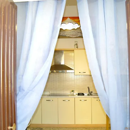 Lost In Apartment *
